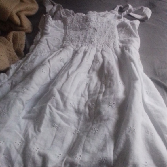 Dress - Picture 5 of 5